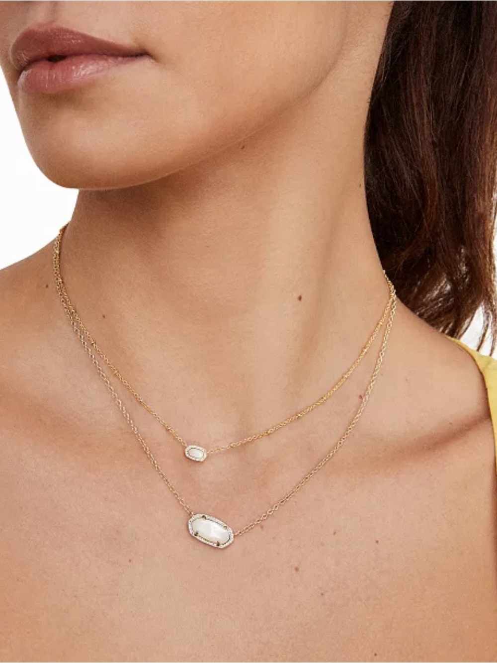 KENDRA SCOTT MINI ELISA NECKLACE WITH DUSTER BAG